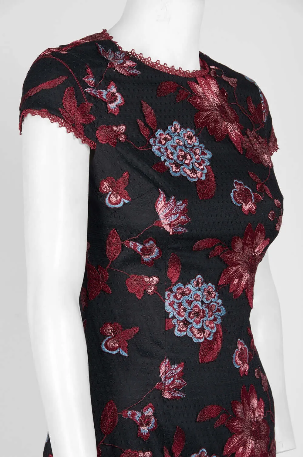 Aidan by Aidan Mattox Crew Neck Cap Sleeve Bodycon Zipper Back Floral Embroidered Dress