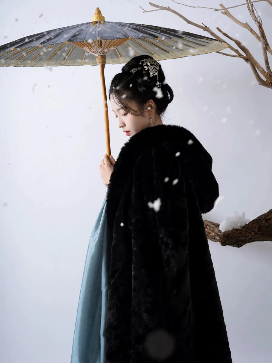 Dou Peng 斗篷 Winter Fur Cloak Unisex Hanfu Accessory Outerwear