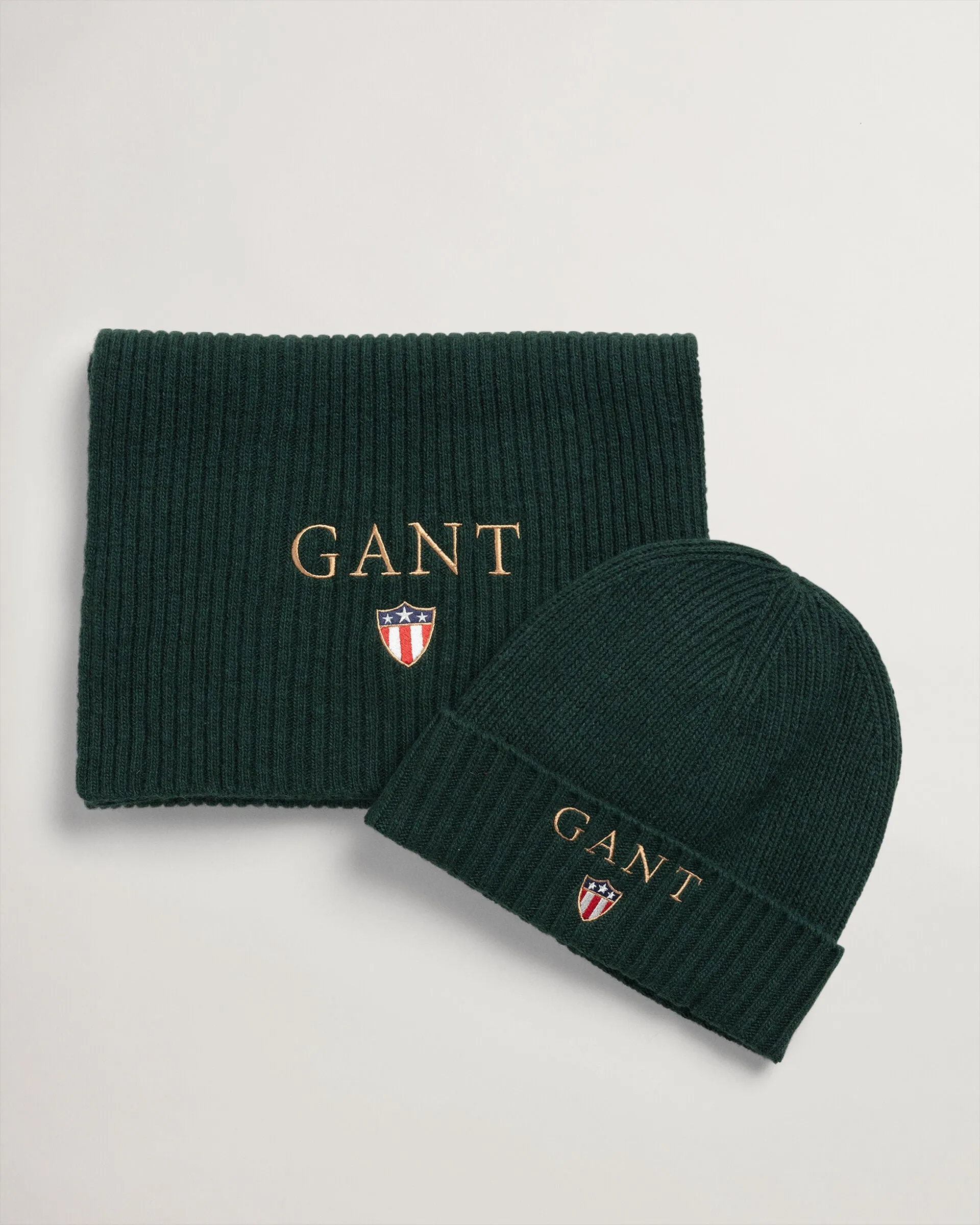 GANT - Scarf & Beanie Set, Tartan Green