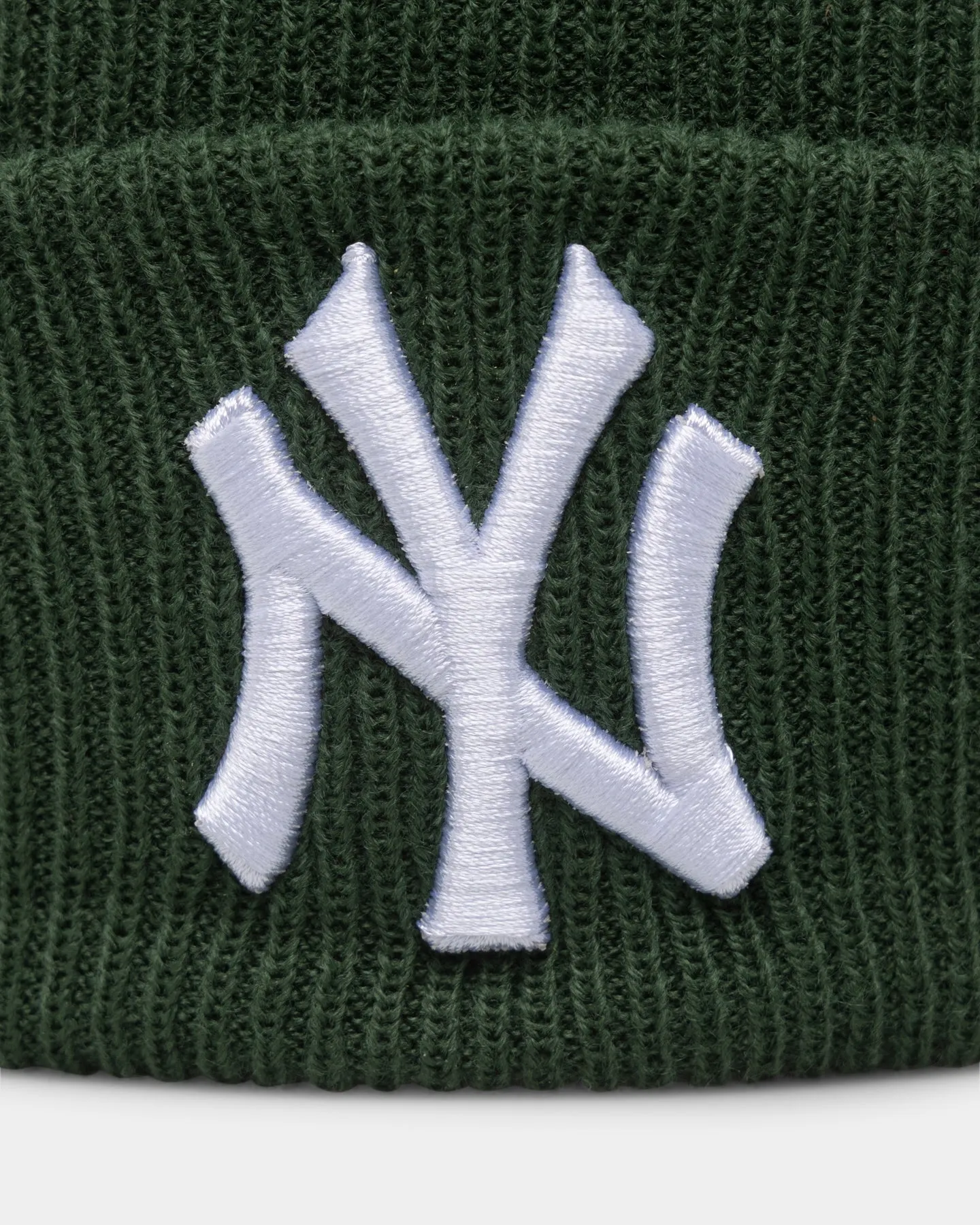 New Era New York Yankees Q223 Seasonal Knitted Beanie Dark Red