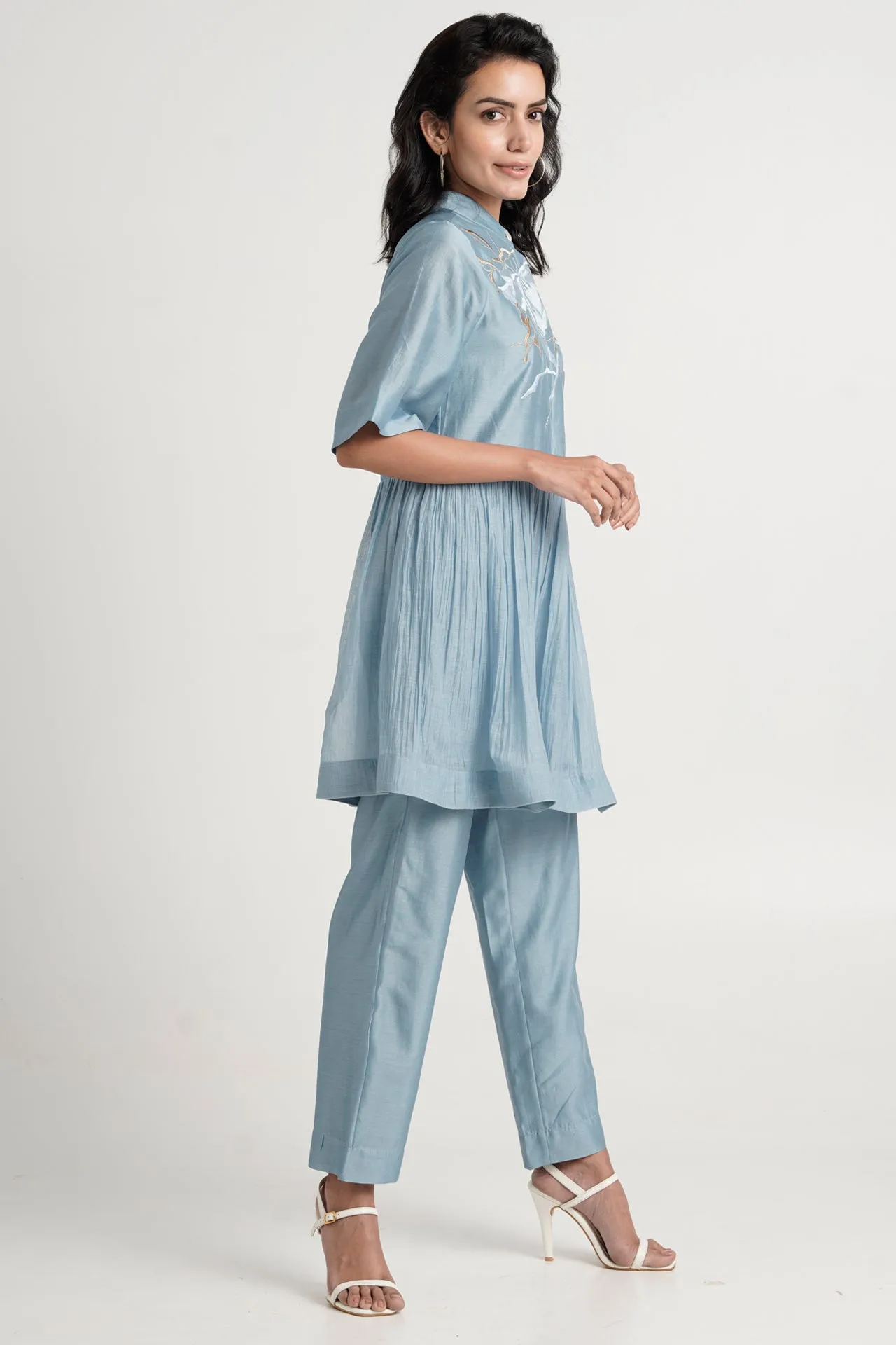 Pacific Blue Abe 2.5 - Tonal Embroidery Peplum Tunic Set