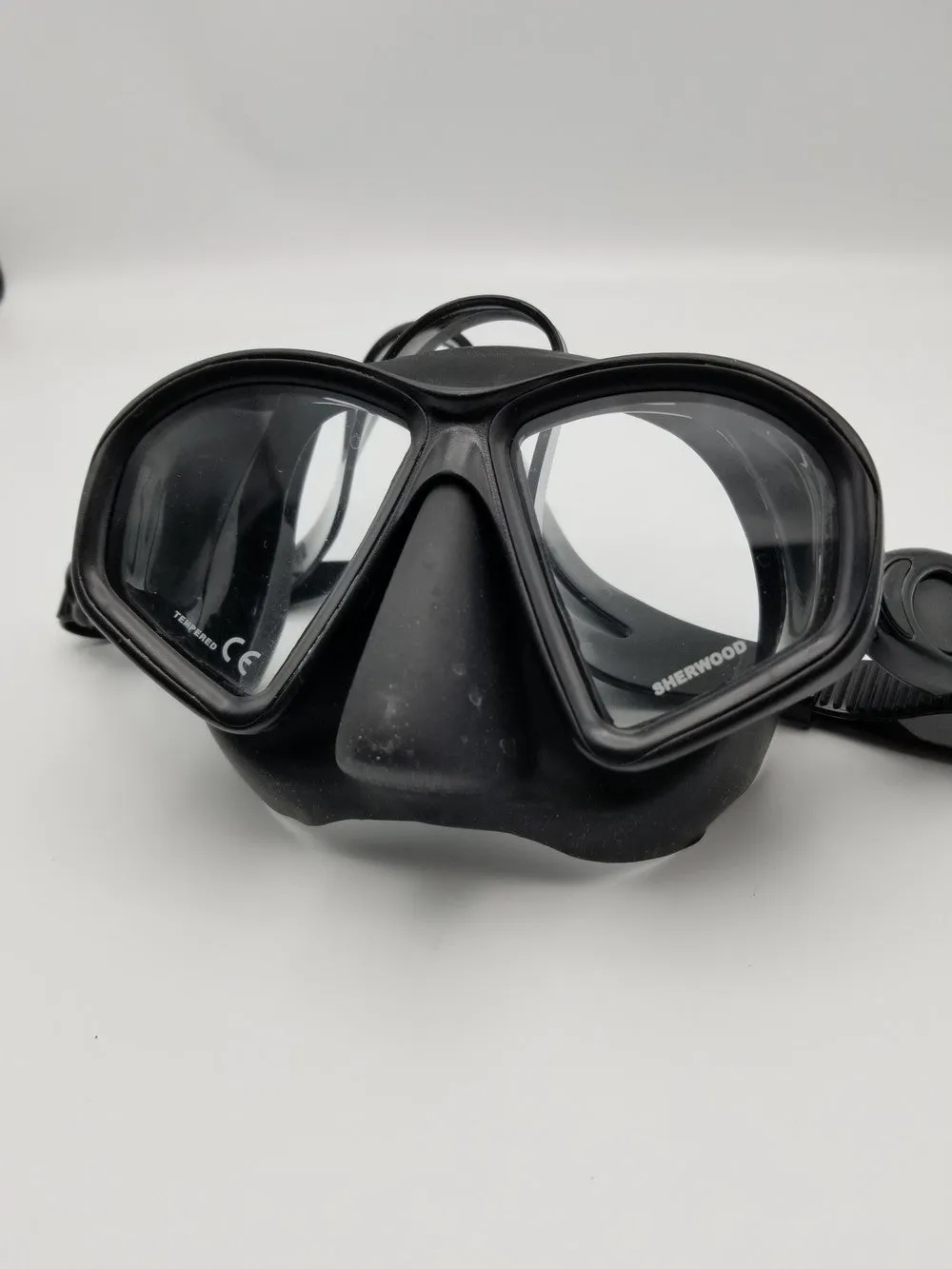 Used Sherwood Onyx Mask, Black